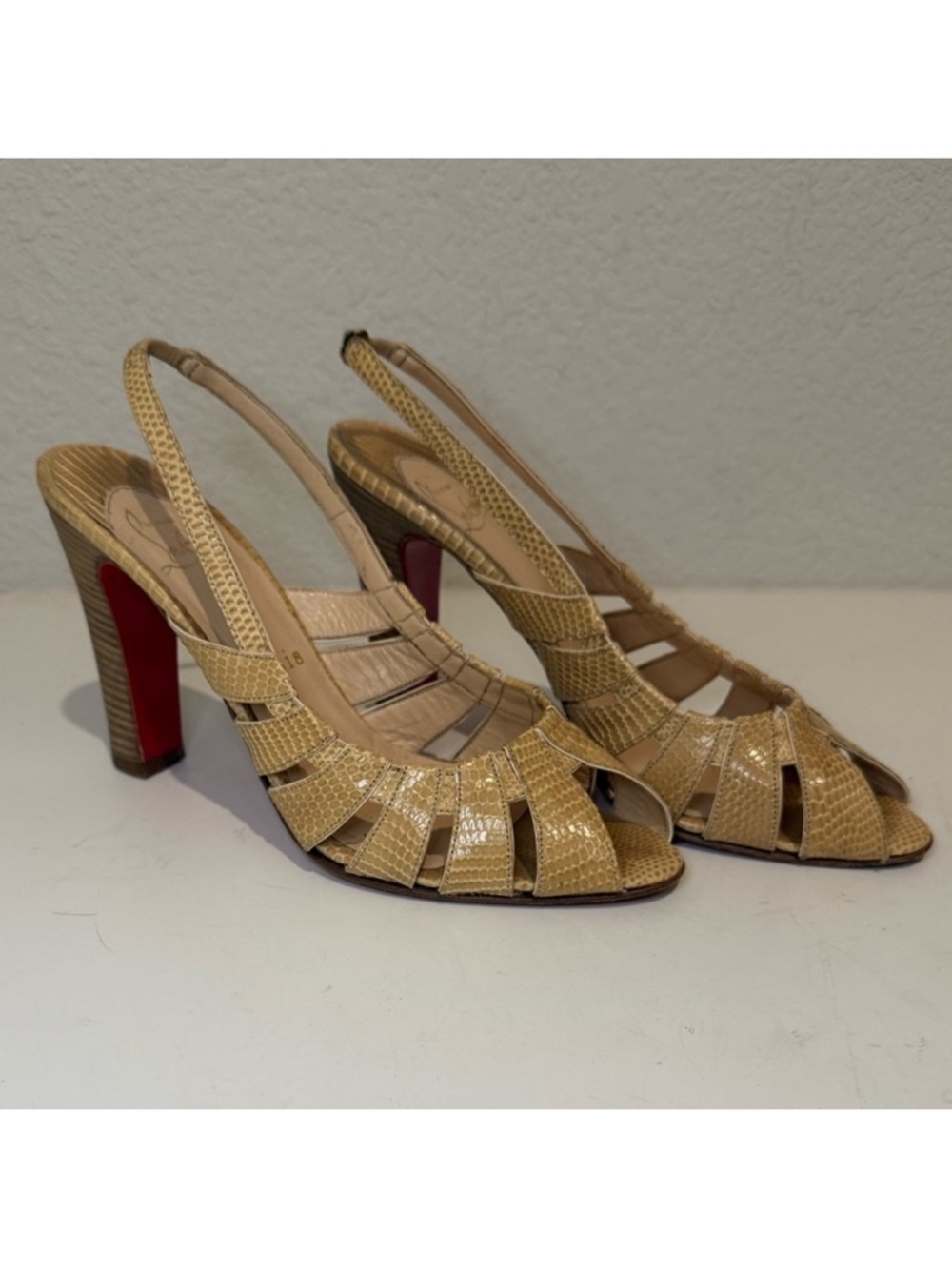 Christian Louboutin Beige Nude Lizard Slingback Strappy Sandals Block Heel 40.5